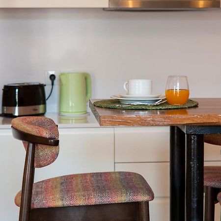 Joivy Sublime 2Br Apt On Restauradores Square Nearby Rossio Station Lisbon Exterior photo